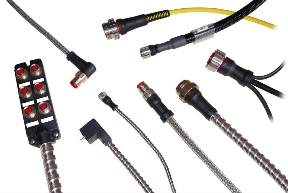 Các nhóm đồng phế liệu được tách riêng trước khi cân